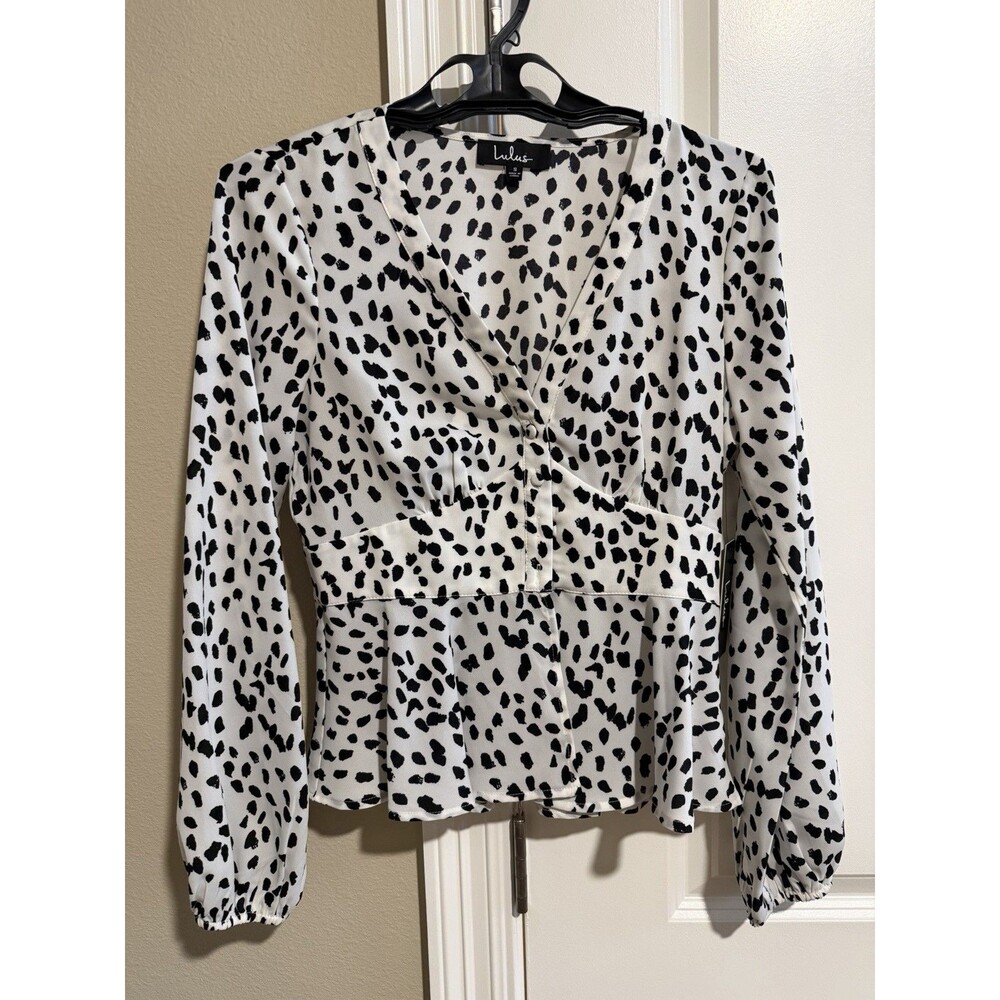 Lulus Women’s S Animal Print Peplum Blouse V Neck Long Sleeve NWT